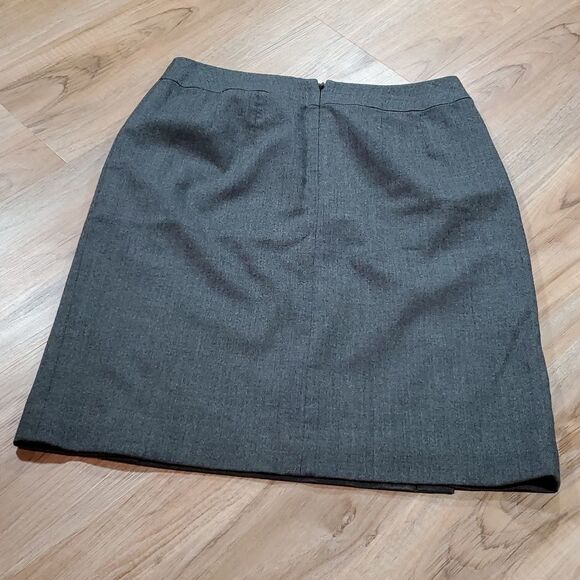 🔺️Talbots Gray Wool Blend Skirt w/Pockets Petite 6 - Picture 2 of 10